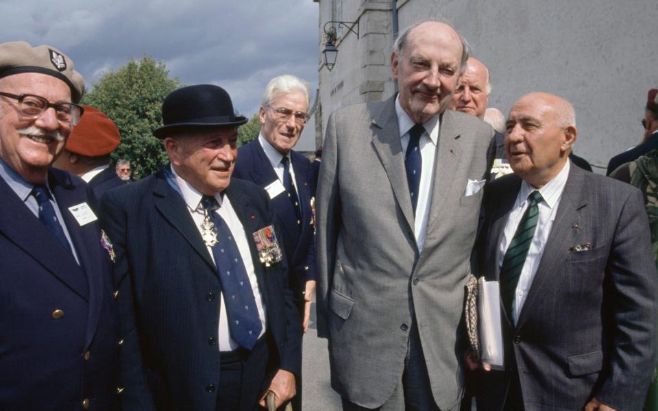 Sir David Stirling (in grey suit) attending a memorial service in Sennecey-Le-Grand, France on September 4, 1988 - Popperfoto