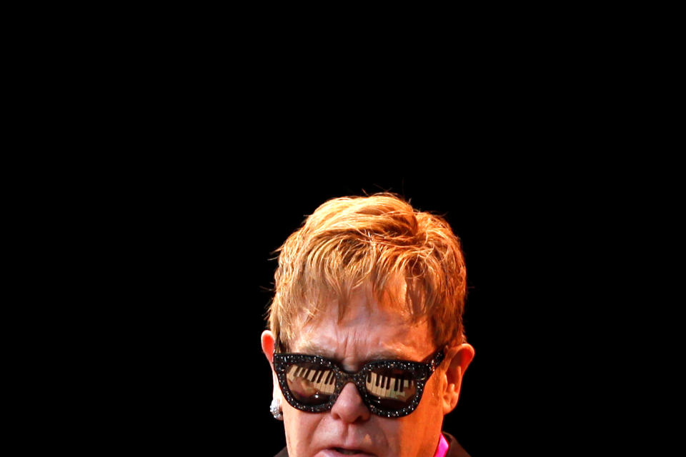 Elton John. REUTERS/Jon Nazca