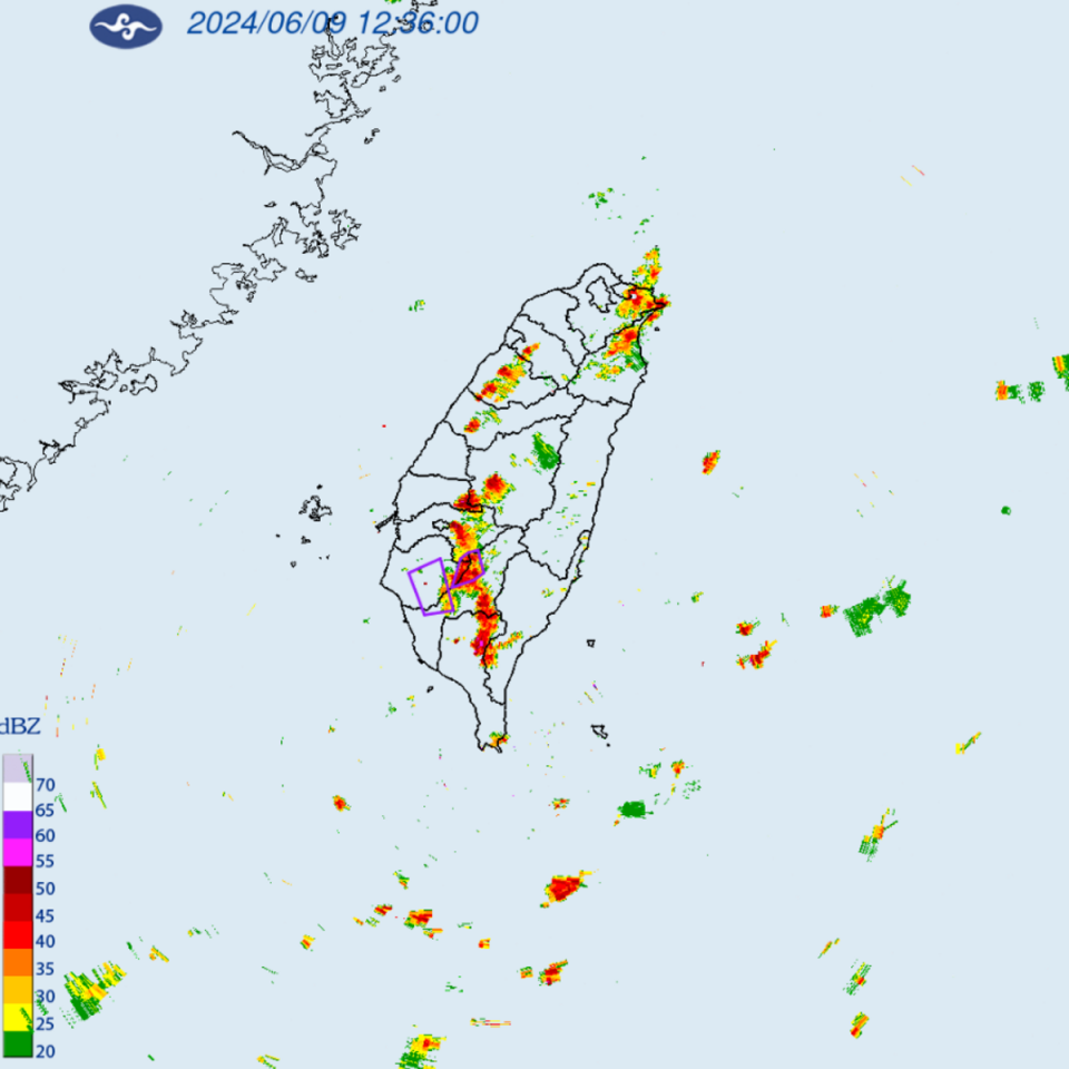 中央氣象署稍早發布了大雷雨即時訊息，影響區域包括台南市、高雄市、嘉義縣。   圖：翻攝自中央氣象署官網