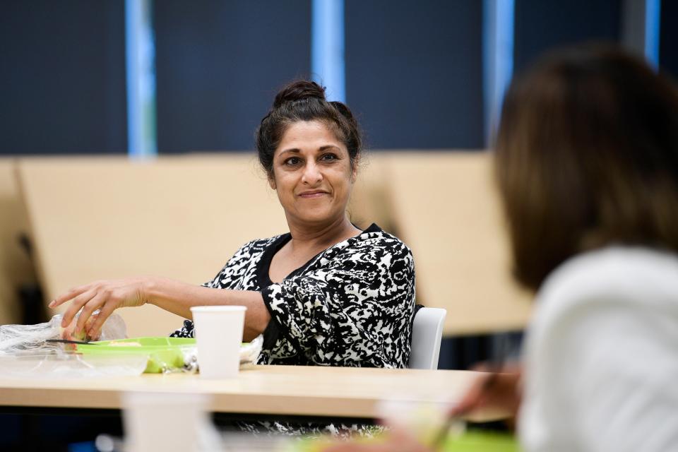3rd District Councilwoman Seema Singh speaks with Vice Mayor and 6th District Councilwoman Gwen McKenzie at a breakfast for city council election winners held by Mayor Indya Kincannon the Public Works Service Center in Knoxville, Tenn. on Wednesday, Nov. 3, 2021.