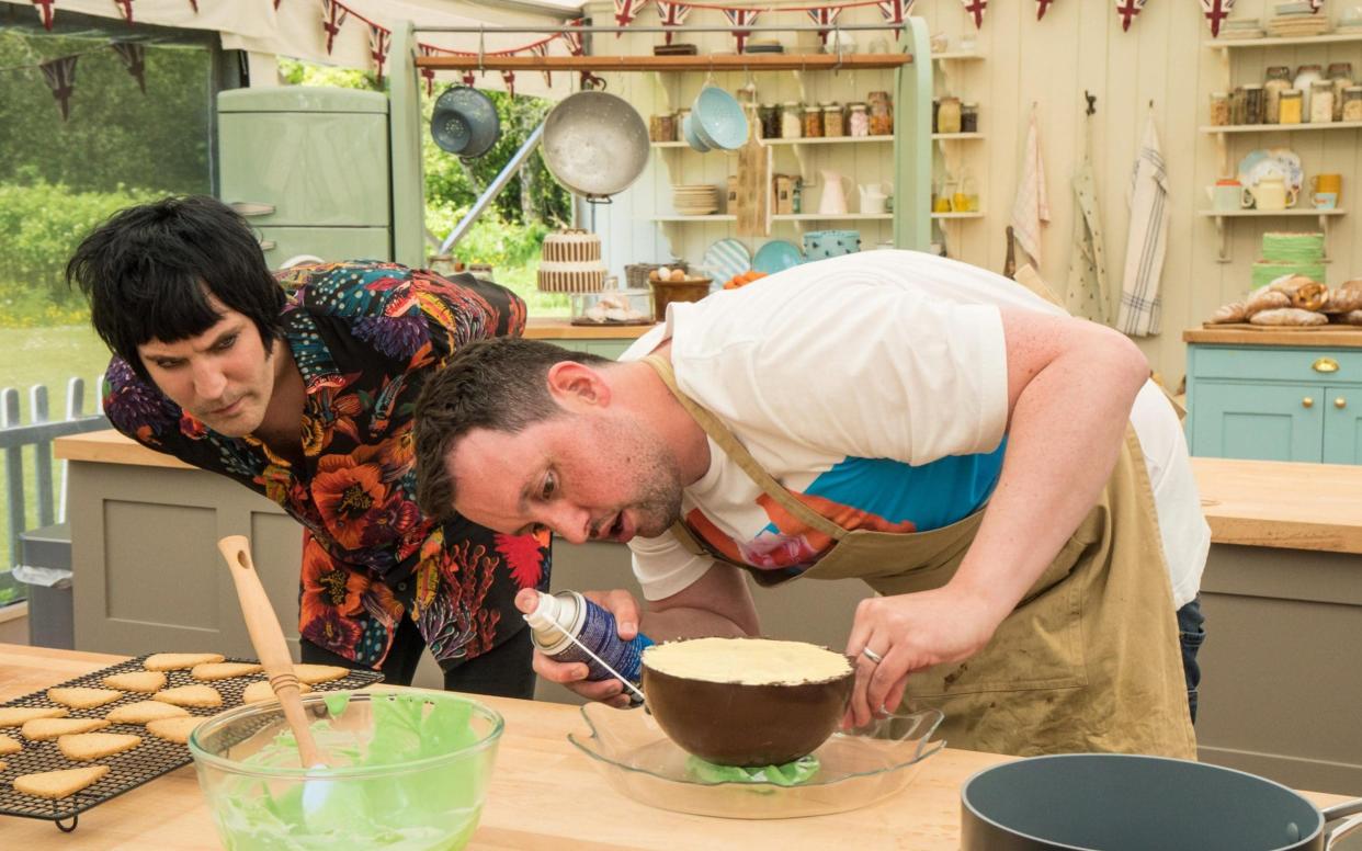 Noel with Dan from The Great British Bake Off  - Television Stills