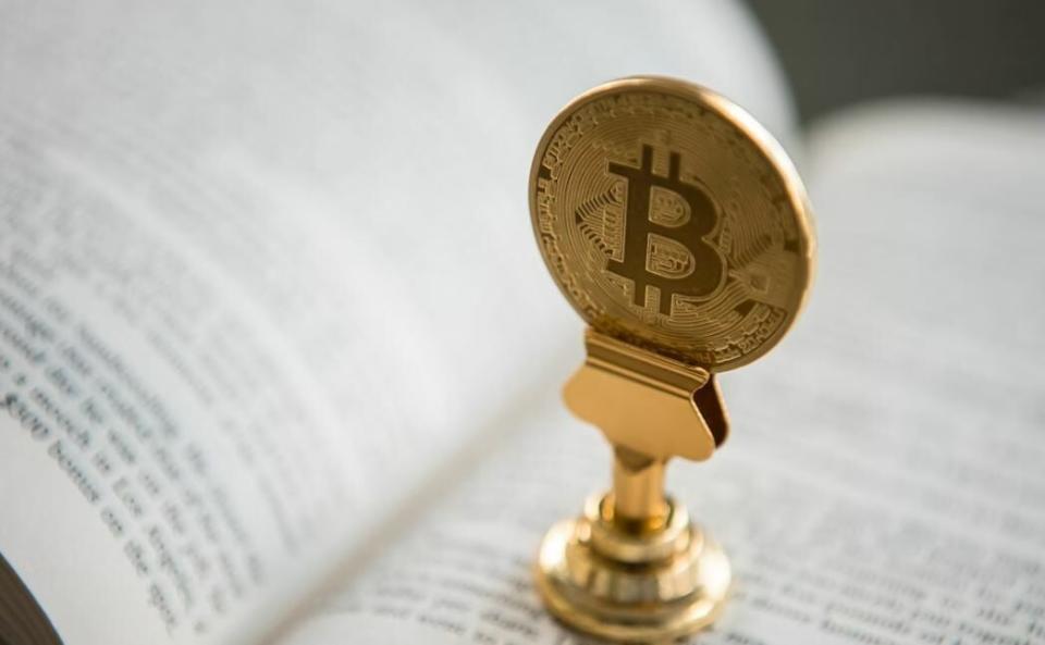 Bitcoin se acercó a los 30.000 dólares