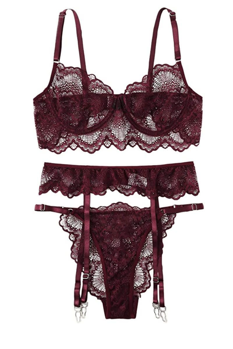 5) Lace Lingerie Set with Garter Belts