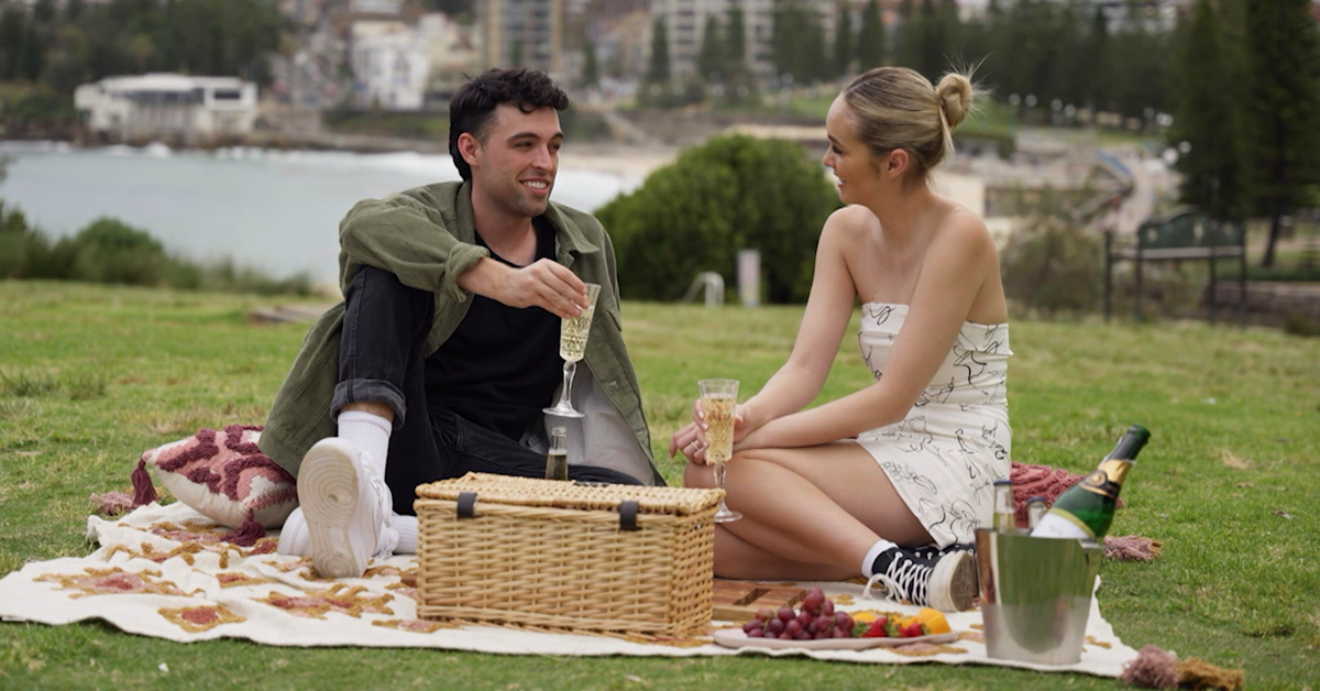 MAFS' Ollie and Tahnee on a picnic.