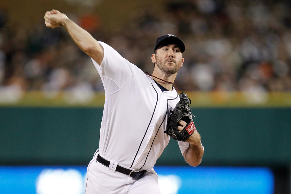 DETROIT, MI - OCTOBER 03: Justin Verlander #35 of the Detroit Tigers throws a pitch against the New York Yankees during Game Three of the American League Division Series at Comerica Park on October 3, 2011 in Detroit, Michigan. (Photo by Gregory Shamus/Getty Images)