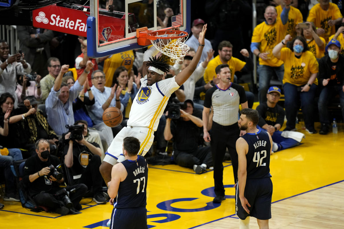 Kevon Looney’s career high powers Warriors to 2-0