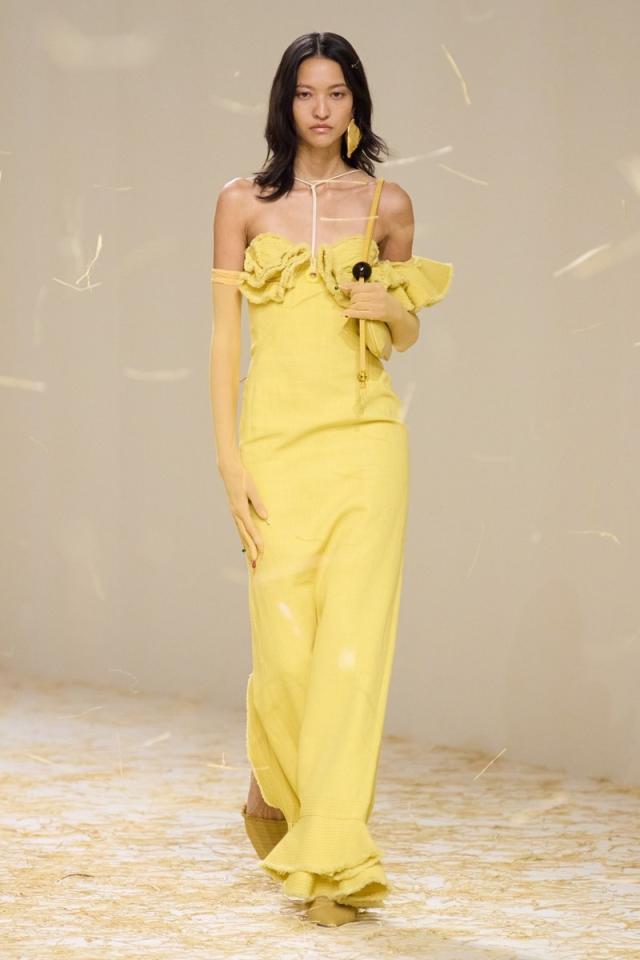 Jacquemus Spring 2023 Raphia Runway Show