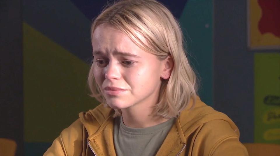 emma johnsey smith as dilly in hollyoaks