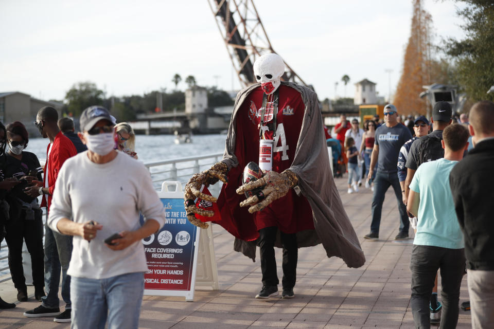 TAMPA, FL - JANUARY 30: National Football League fans convene in downtown Tampa ahead of Super Bowl LV during the COVID-19 pandemic on January 30, 2021 in Tampa, Florida. The Tampa Bay Buccaneers will play the Kansas City Chiefs in Raymond James Stadium for Super Bowl LV on February 7. (Photo by Octavio Jones/Getty Images)