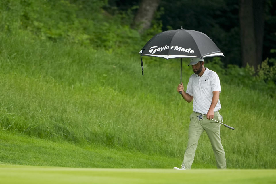 Scottie Scheffler walks to the green on the sixth hole during the first round of the PGA Championship golf tournament at the Valhalla Golf Club, Thursday, May 16, 2024, in Louisville, Ky. (AP Photo/Matt York)