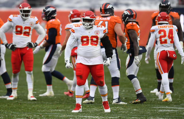 Chiefs designate DT Khalen Saunders, CB Chris Lammons to return