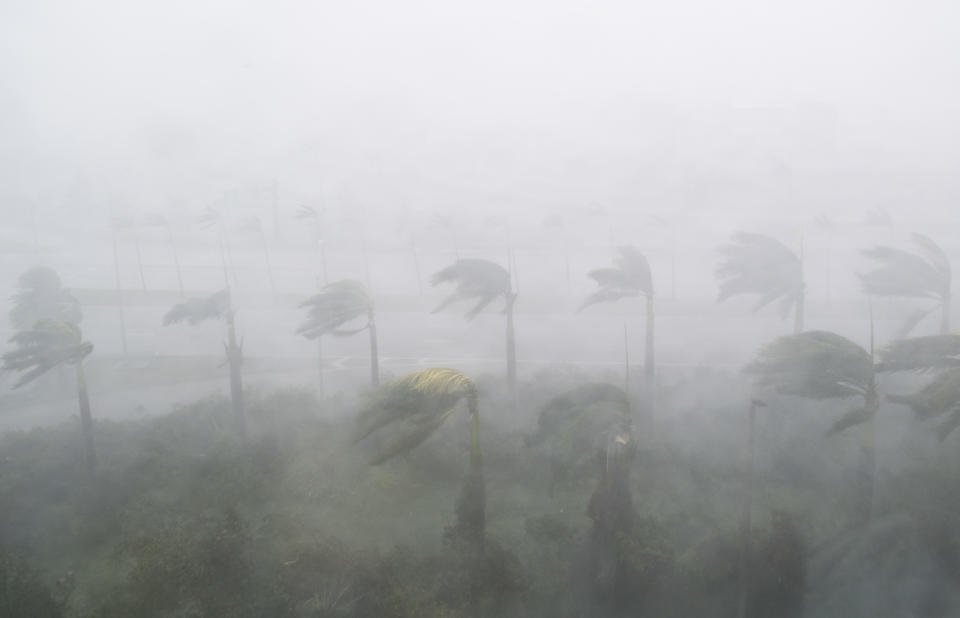 Hurricane Irma pounds Florida