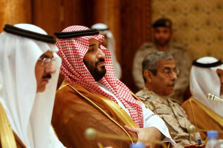 Saudi Deputy Crown Prince Mohammed bin Salman (C) attends a meeting with US Defence Secretary Jim Mattis in Riyadh on April 19, 2017