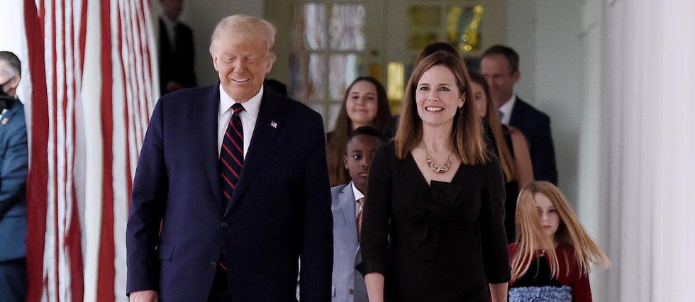 Donald Trump et la juge Amy Coney Barrett à la Maison-Blanche le 22 octobre 2020.
