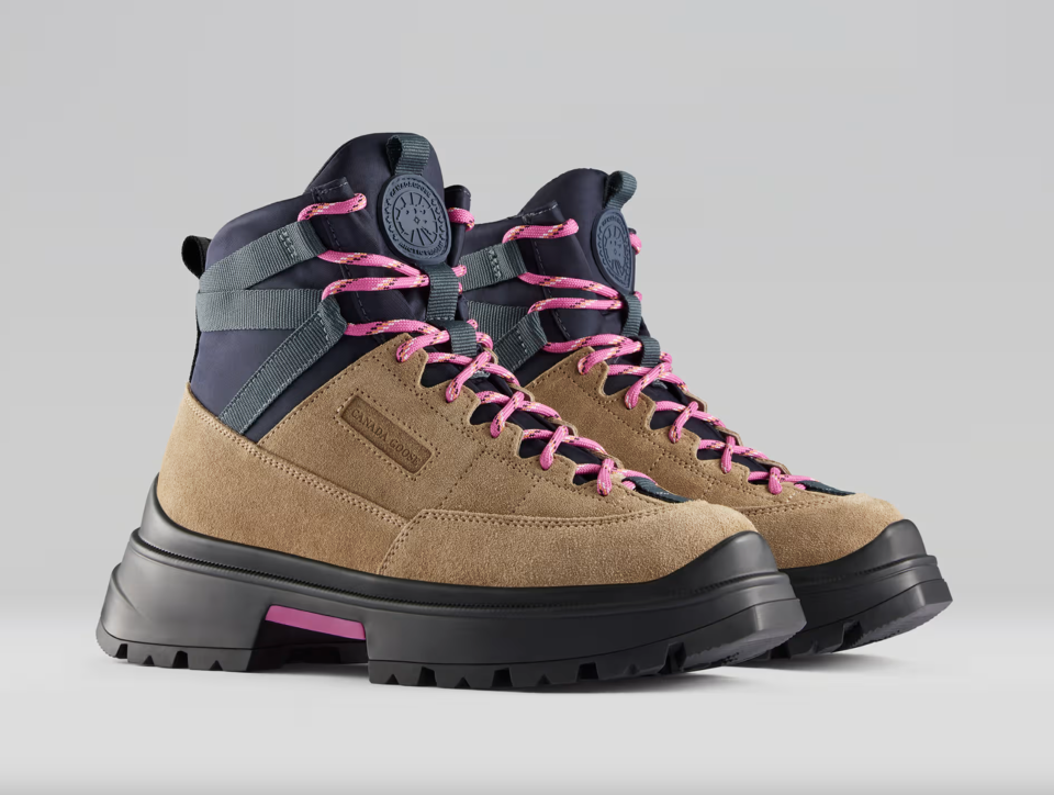 Canada Goose Journey Boot Lite in brown and black with pink laces