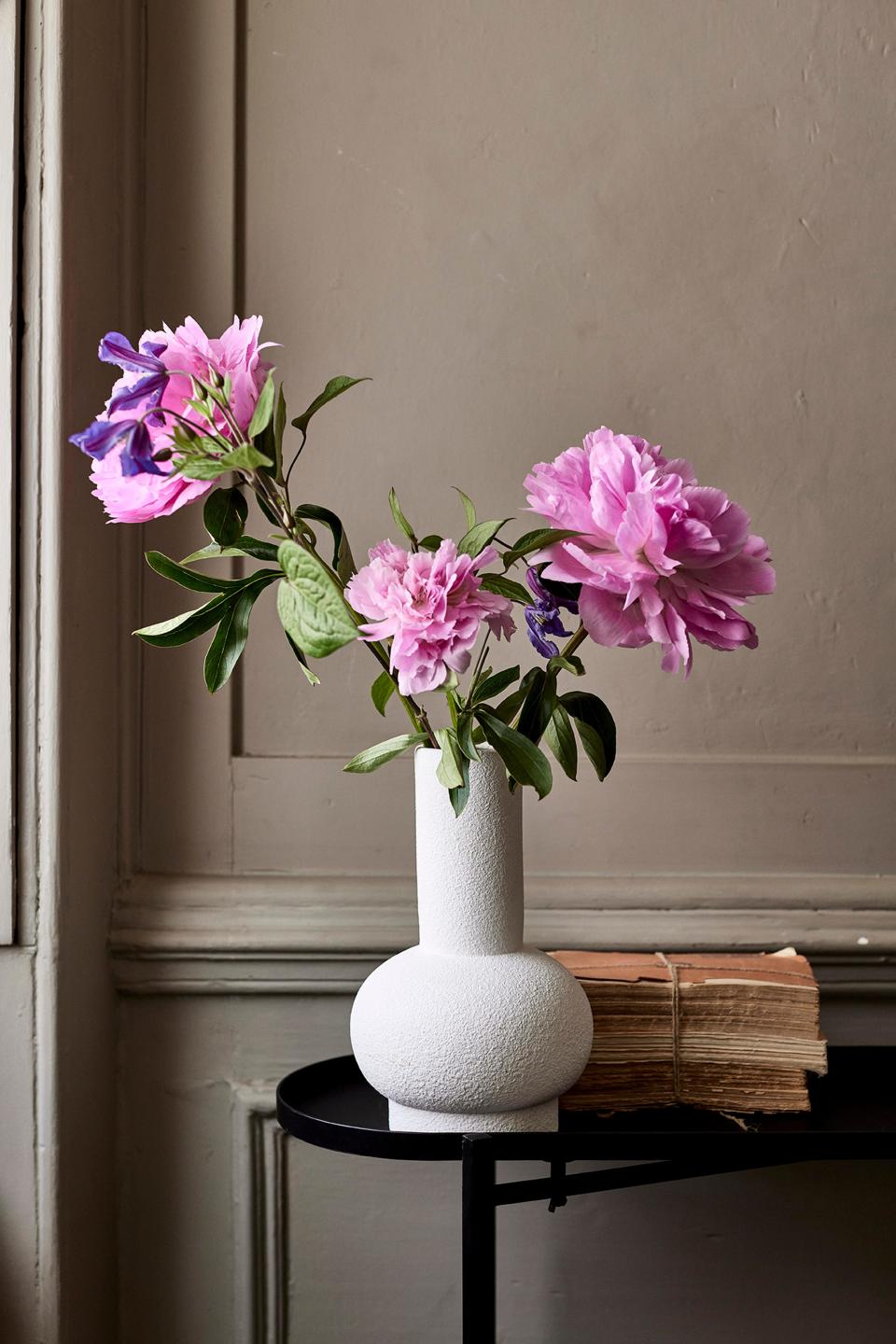 2. Pick a shapely vase for blousy blooms