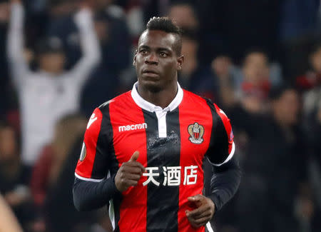 Soccer Football - Europa League - OGC Nice vs Zulte Waregem - Allianz Riviera, Nice, France - November 23, 2017 Nice's Mario Balotelli celebrates scoring their first goal REUTERS/Eric Gaillard