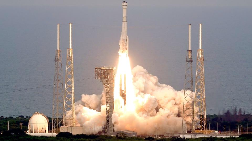 A United Launch Alliance Atlas V rocket carrying the Boeing Starliner crew capsule lifts off to the International Space Station from Space Launch Complex 41 at Cape Canaveral Space Force station in Cape Canaveral, Fla., Thursday, May 19, 2022.