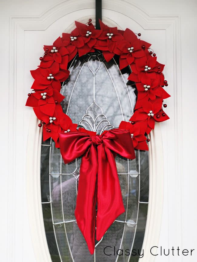 DIY Felt Poinsettia Wreath