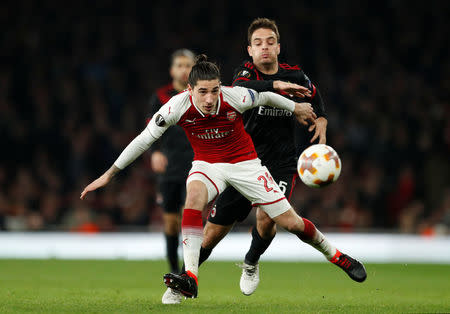 Soccer Football - Europa League Round of 16 Second Leg - Arsenal vs AC Milan - Emirates Stadium, London, Britain - March 15, 2018 AC Milan's Giacomo Bonaventura in action with Arsenal's Hector Bellerin Action Images via Reuters/John Sibley