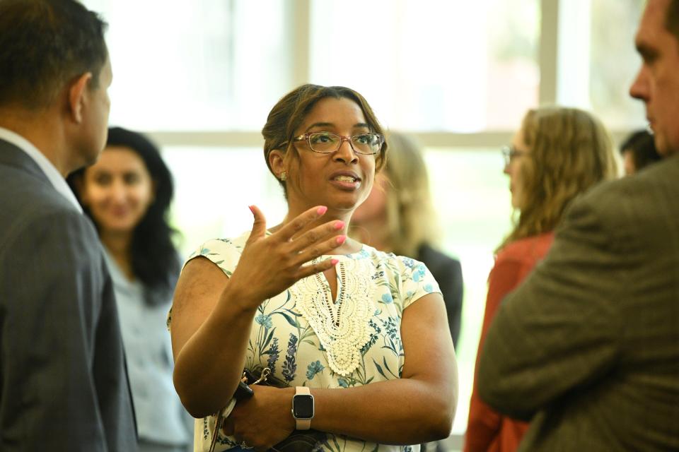 Clarice Phelps, a nuclear chemist at ORNL, will be one of the instructors teaching the new Chemical Radiation Technology classes at Pellissippi. Phelps helped lead in the development of the new classes and in the collaboration between ORNL and Pellissippi. 