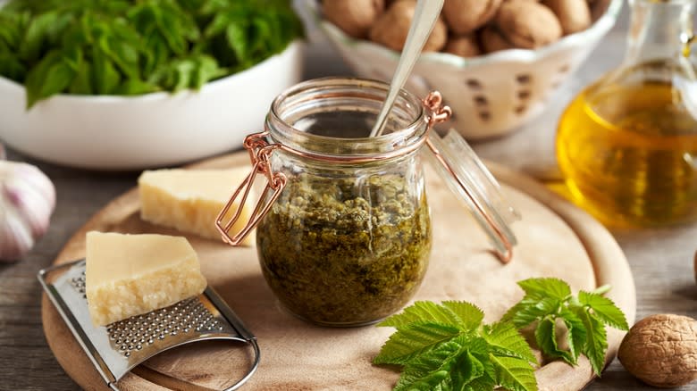 pesto made with walnut