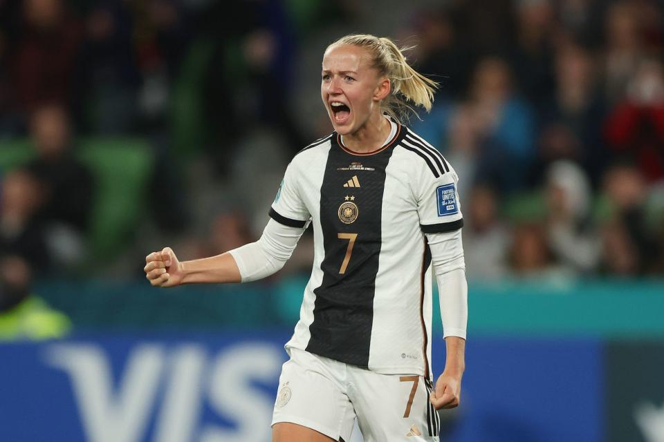 Lea Schüller feiert, nachdem sie das sechste Tor für ihre Mannschaft in der Begegnung mit Marokko geschossen hat. Die Fußball-WM der Frauen läuft nicht nur für die Nationalmannschaft sehr gut, sondern auch für die Sender - die Quoten überzeugen. (Bild: 2023 Getty Images/Robert Cianflone)