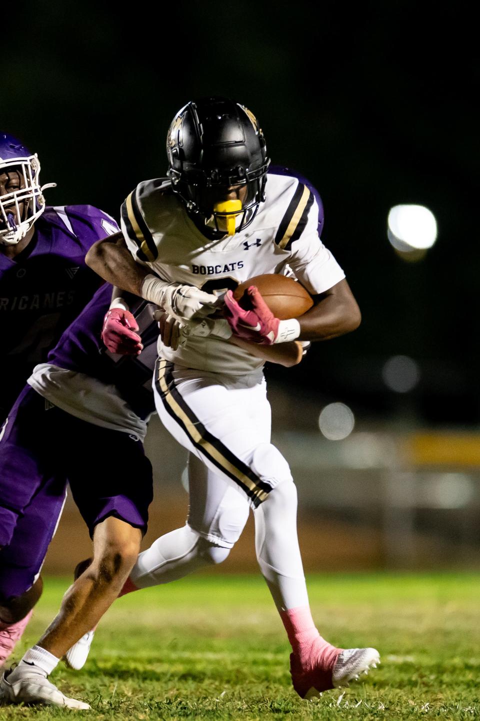 Buchholz Bobcats wide receiver Dj Hicks (9) rushes with the ball during the first half against the Gainesville Hurricanes at Citizens Field in Gainesville, FL on Thursday, October 5, 2023. [Matt Pendleton/Gainesville Sun]
