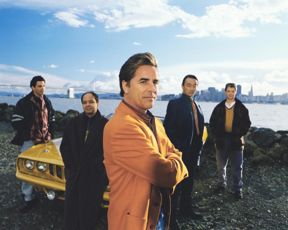 Cool, cooler, Nash Bridges – Don Johnson brillierte von 1996 bis 2001 als Kopf einer Elite-Einheit. Der Detective blieb vor allem wegen seiner getunten Knarre in Erinnerung. Derart lässige Serienfiguren gibt es heute kaum noch.