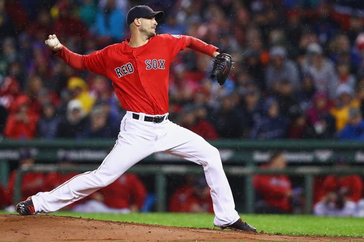 BOSTON, MA - SEPTEMBER 30: Rick Porcello #22 of the Boston Red Sox pitches against the Toronto Blue Jays during the second inning at Fenway Park on September 30, 2016 in Boston, Massachusetts. (Photo by Maddie Meyer/Getty Images)