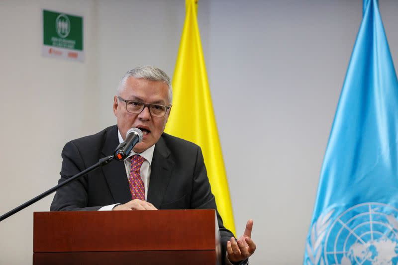 El ministro de Justicia de Colombia. Néstor Osuna, habla en una conferencia de prensa en Bogotá