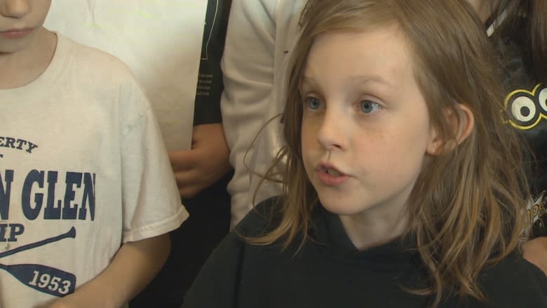 Grade 4 students lobby school to ban straws in an effort to save sea creatures