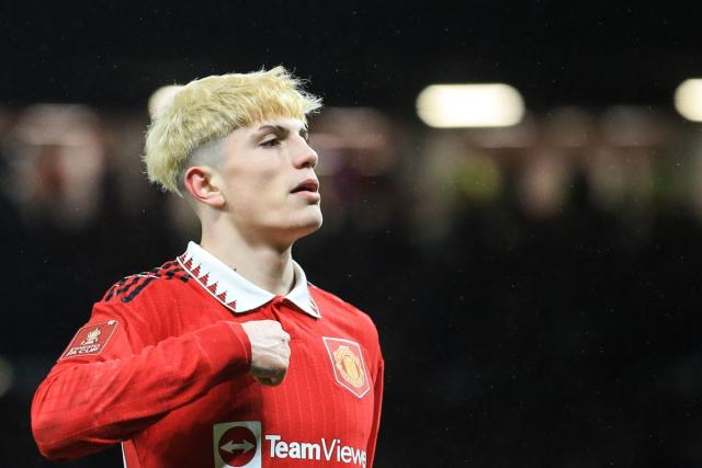 Alejandro Garnacho steps up Manchester United injury return amid Erik ten  Hag crisis