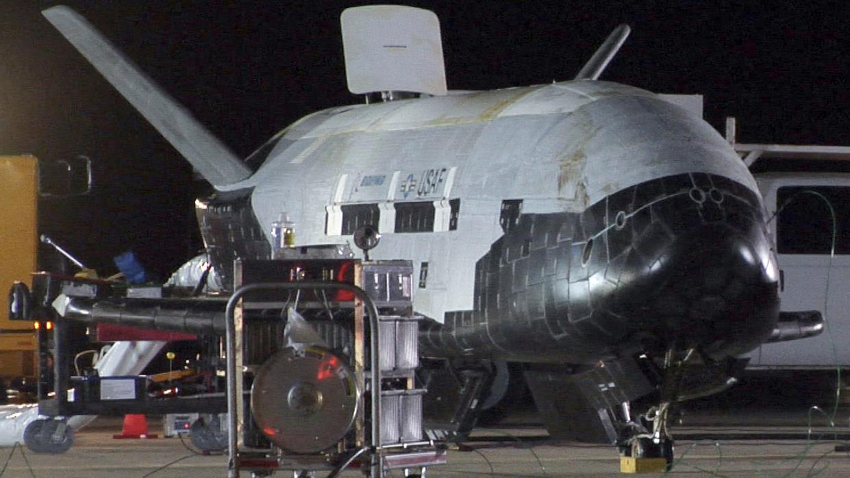  America's secret space plane, the Boeing X-37B, is thought to have inspired China to construct a similar craft. 