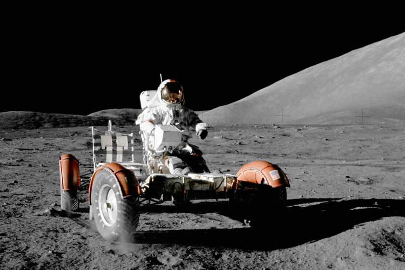 1972年12月，阿波羅17號（Apollo 17）登月任務順利展開，也是人類迄今最後一場登月任務（AP）