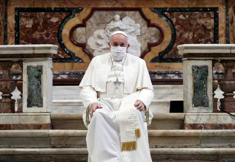 Pope Francis joins inter-religious prayer service for peace in Rome church