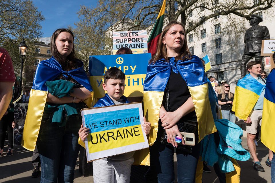 Ukrainians and their supporters demonstrate outside 10 Downing Street in London on April 16, 2022 against Russia's military invasion of Ukraine.<span class="copyright">Wiktor Szymanowicz—Shutterstock</span>