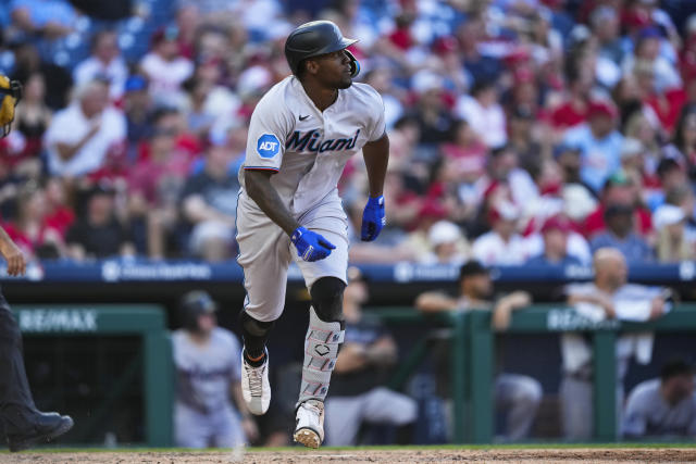 De La Cruz's four hits lead Marlins to series win over Phillies