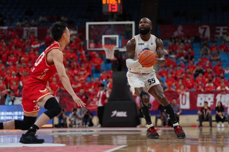 NBL Finals｜Hong Kong Golden Bulls win the championship and create history. Jones scores 50 points in a single game and wins FMVP