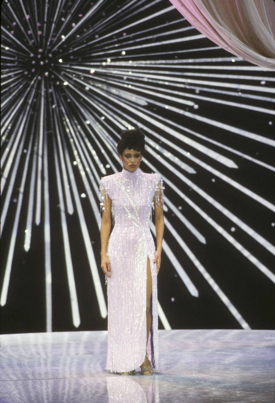 Debbie Allen wore a timeless look for the Oscars in 1982. (Photo by ABC Photo Archives/Disney General Entertainment Content via Getty Images)