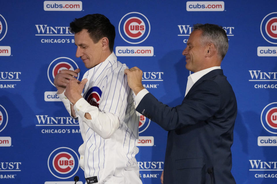 Chicago Cubs president of baseball operations Jed Hoyer, right, introduces new manager Craig Counsell during a press conference in Chicago, Monday, Nov. 13, 2023. (AP Photo/Nam Y. Huh)