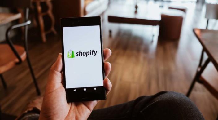 SHOP Stock: Why Shopify Will Roar To $1,000
