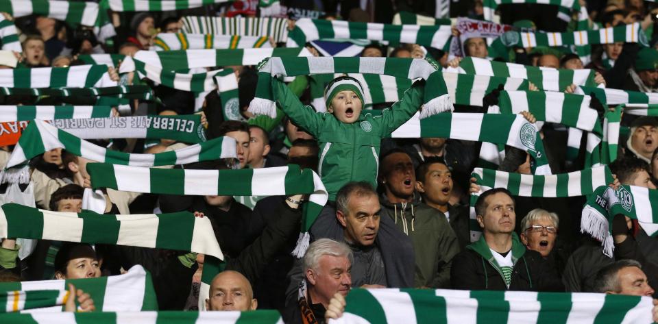 Celtic fans (REUTERS/Russell Cheyne)