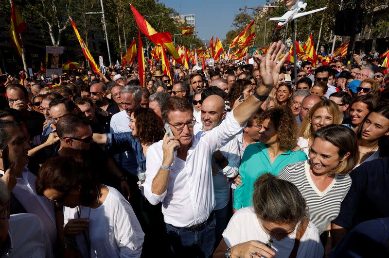 Unionist supporters protest against amnesty of separatist leaders and activists in Barcelona