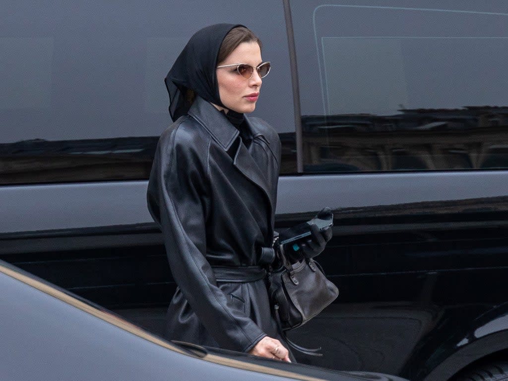 Julia Fox wears black headscarf in Paris, January 25 (GC Images)