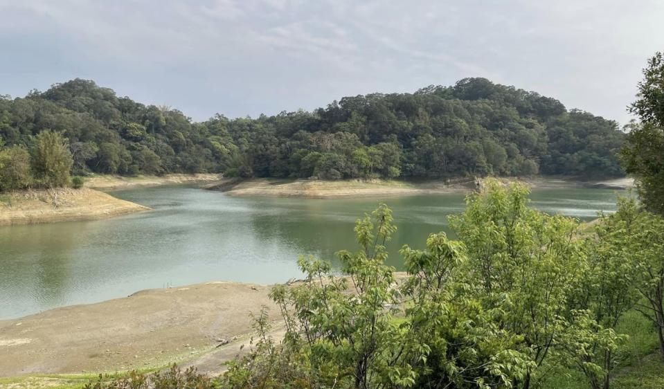 桃竹苗和台中水庫蓄水率直直落，水情燈號已調為綠燈。（圖：民眾提供）