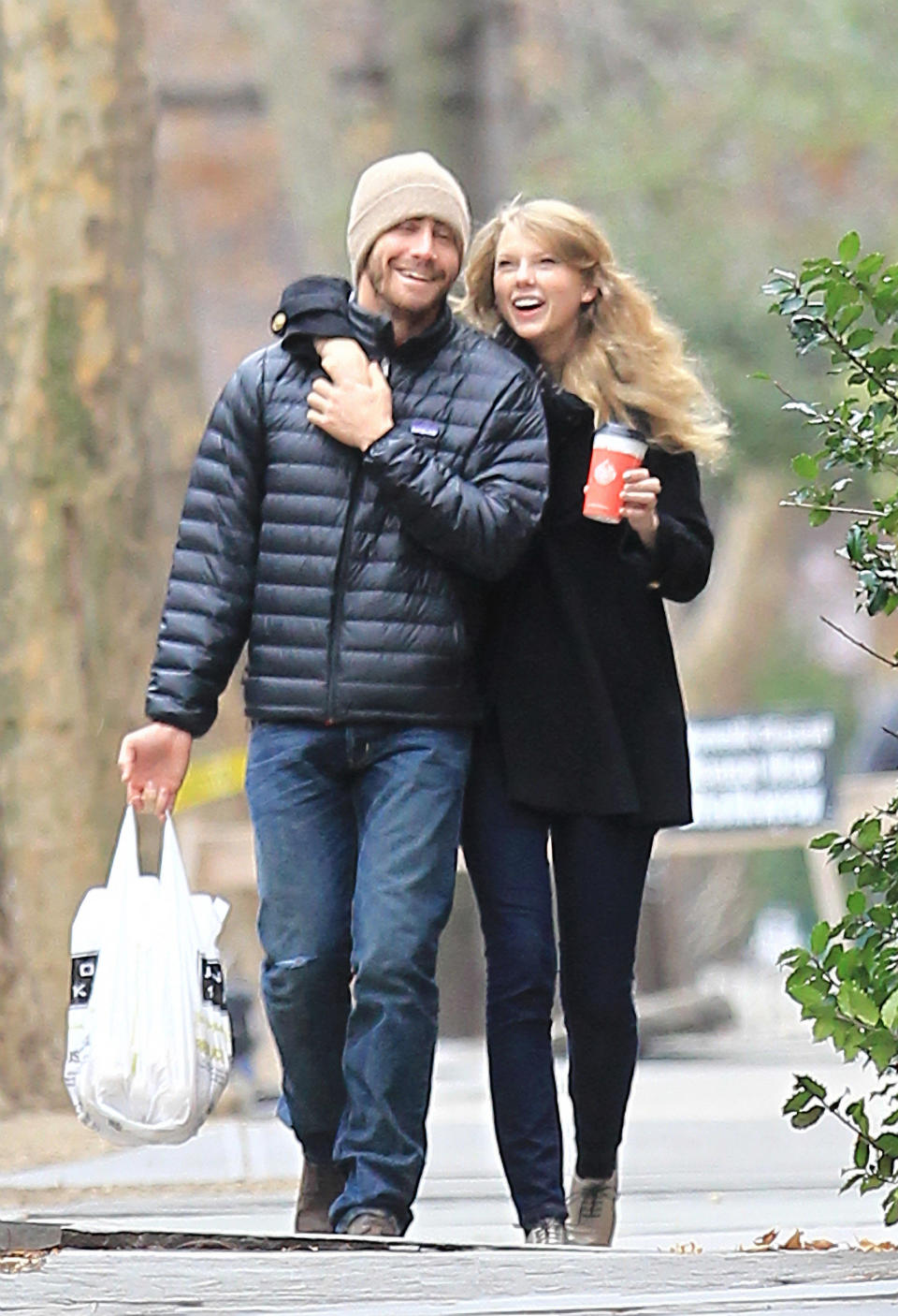 Jake Gyllenhall and Taylor Swift. (Photo: Instar Images)