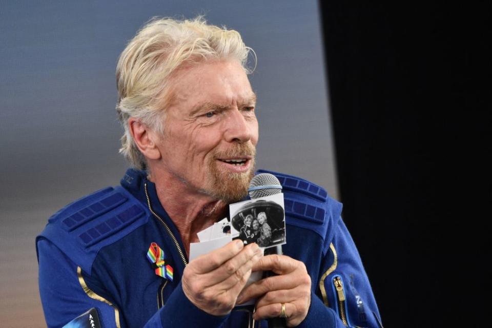 Diese Fotos nahm Virgin-Galactic-Chef Richard Branson mit ins All.