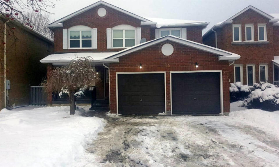 This home located in Vaughan, Ont. sold for $400,000 over the asking price. (Realtor)