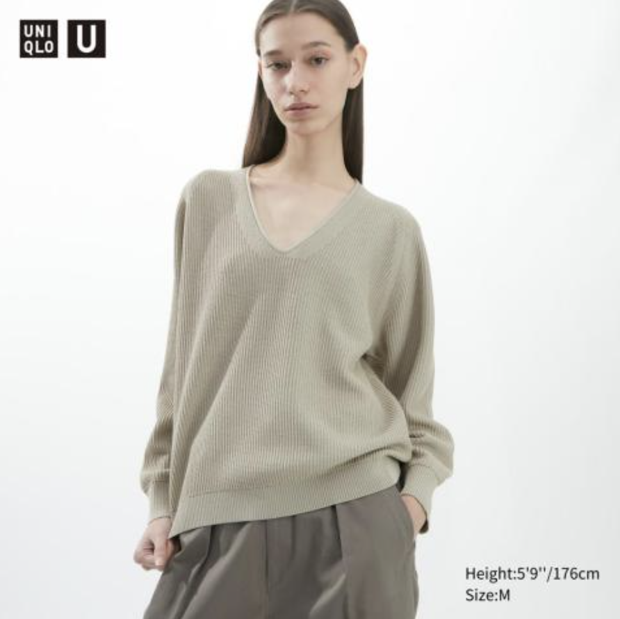 Uniqlo U春夏系列花多眼亂不知從何入手？男女通殺必搶吸引單品推薦Top5